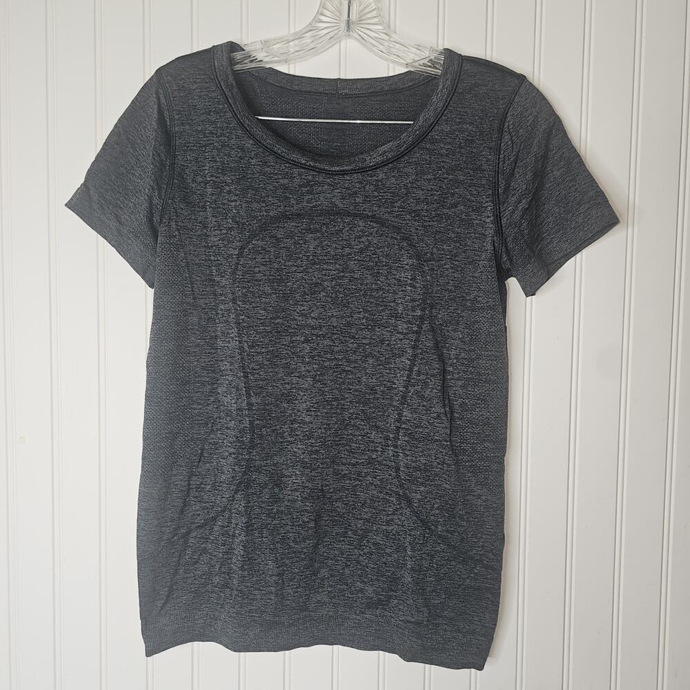 Lululemon Activewear Swiftly Tech Short Sleeve Shirt 2.0 Black Size 8 Tee Top - Picture 4 of 9